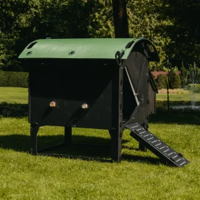 H�nsehus - Nestera Lodge Medium - 5-8 h�ns