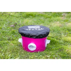 Foderspand med 4 spisehuller - 10 kg. - "Kalle" - Vandt�t cover til